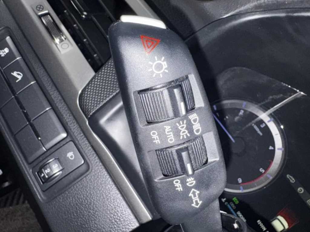 KG모빌리티(쌍용) 렉스턴 렉스턴 스포츠 4WD 디젤 2.2 프레스티지 이미지 12