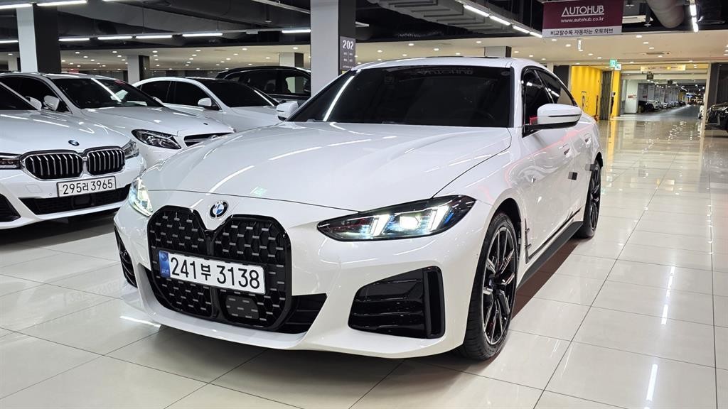 BMW 4시리즈 4시리즈 (G22) 420i 그란쿠페 M 스포츠 프로 이미지 17