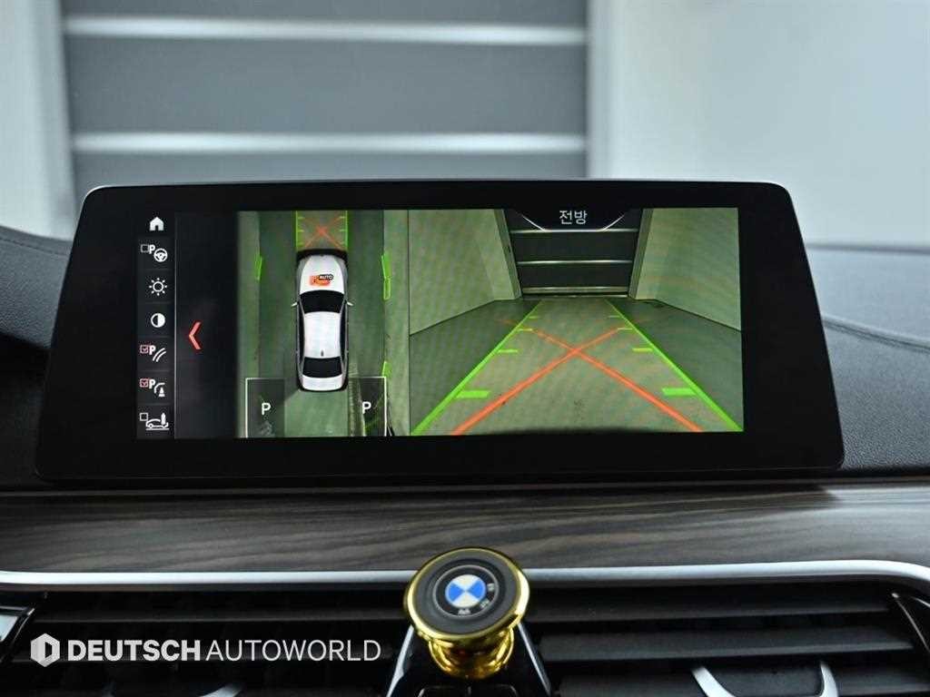 BMW 5시리즈 5시리즈 (G30) 520d M 스포츠 플러스 이미지 15