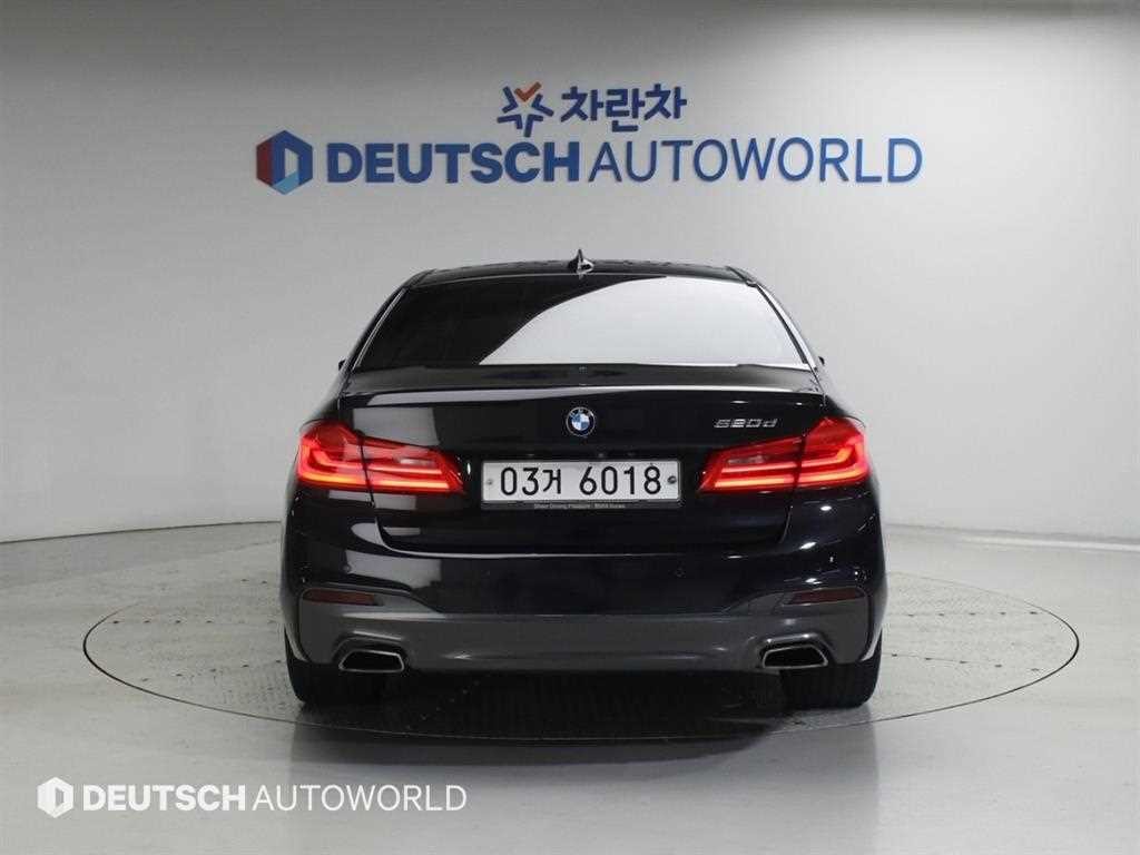 BMW 5시리즈 5시리즈 (G30) 520d M 스포츠 플러스 이미지 4