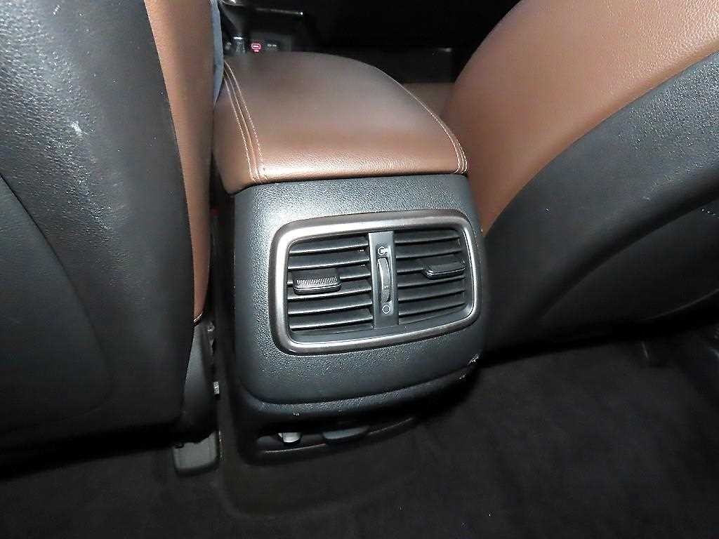 기아 쏘렌토 올 뉴 쏘렌토 디젤 4WD 2.0 노블레스 스페셜 이미지 15