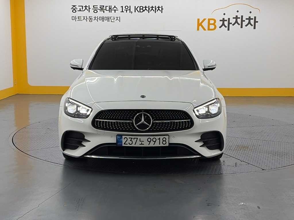 벤츠 E 클래스 E-클래스 W213 E220d 4MATIC AMG라인 이미지 2
