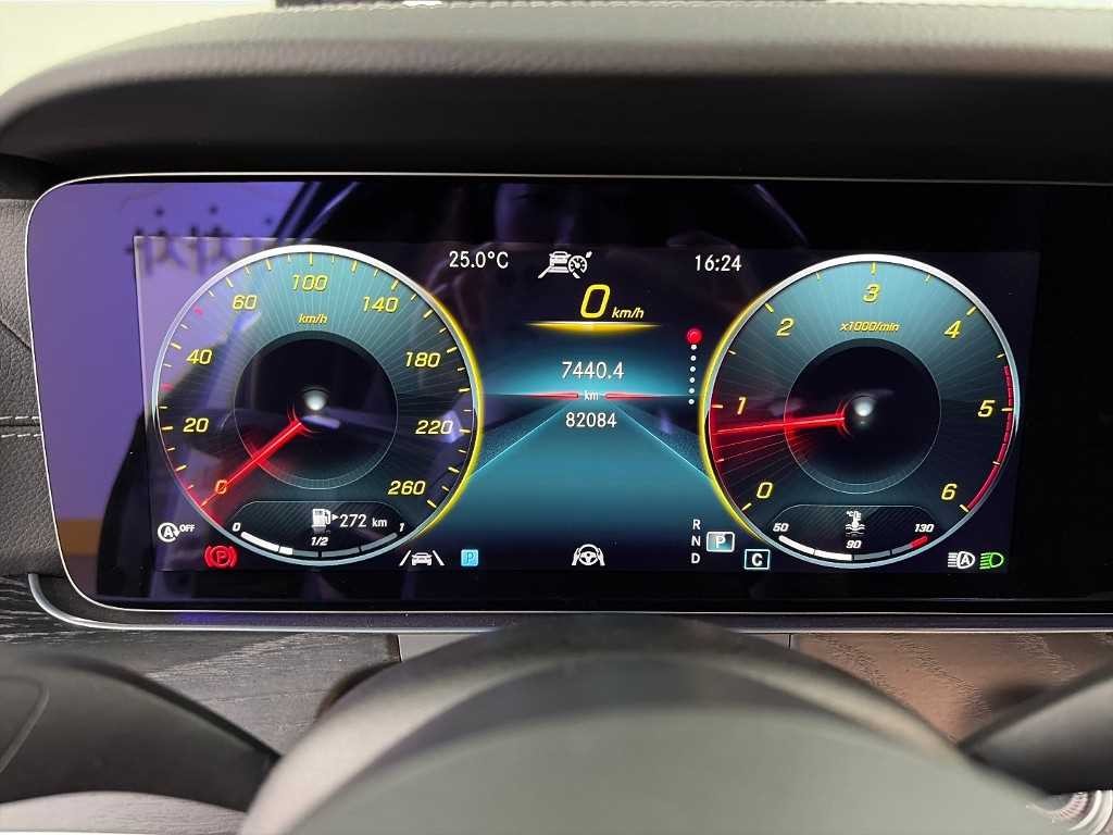 벤츠 E 클래스 E-클래스 W213 E220d 4MATIC AMG라인 이미지 6