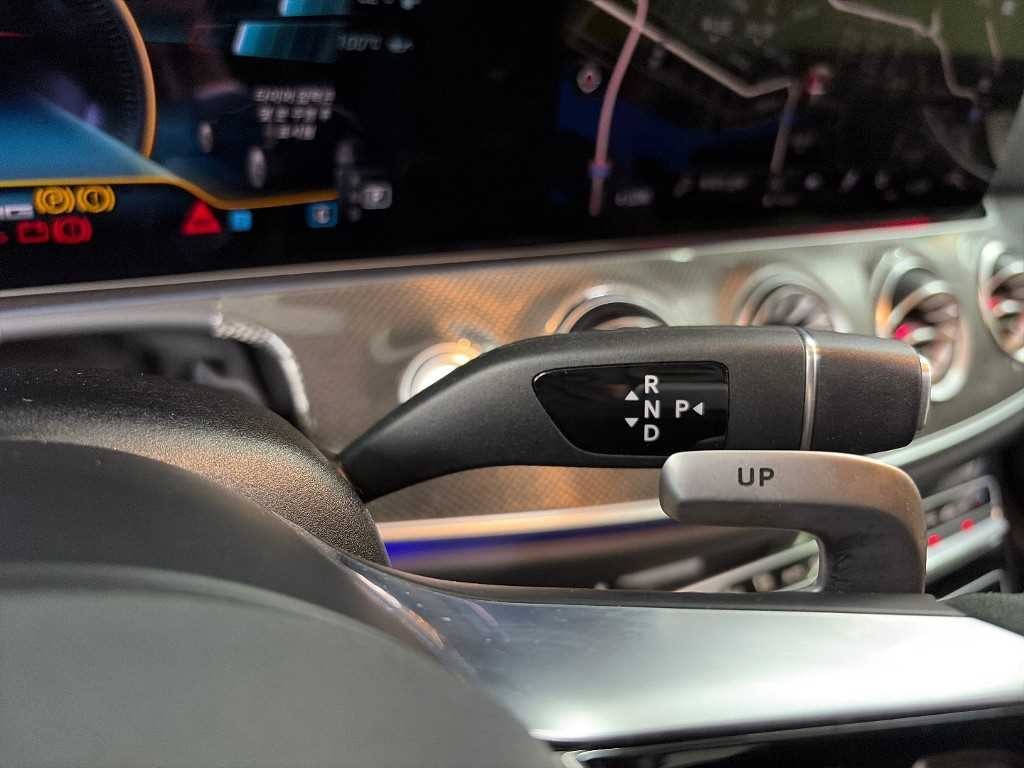 벤츠 E 클래스 E-클래스 W213 E53 AMG 4MATIC+ 쿠페 이미지 8