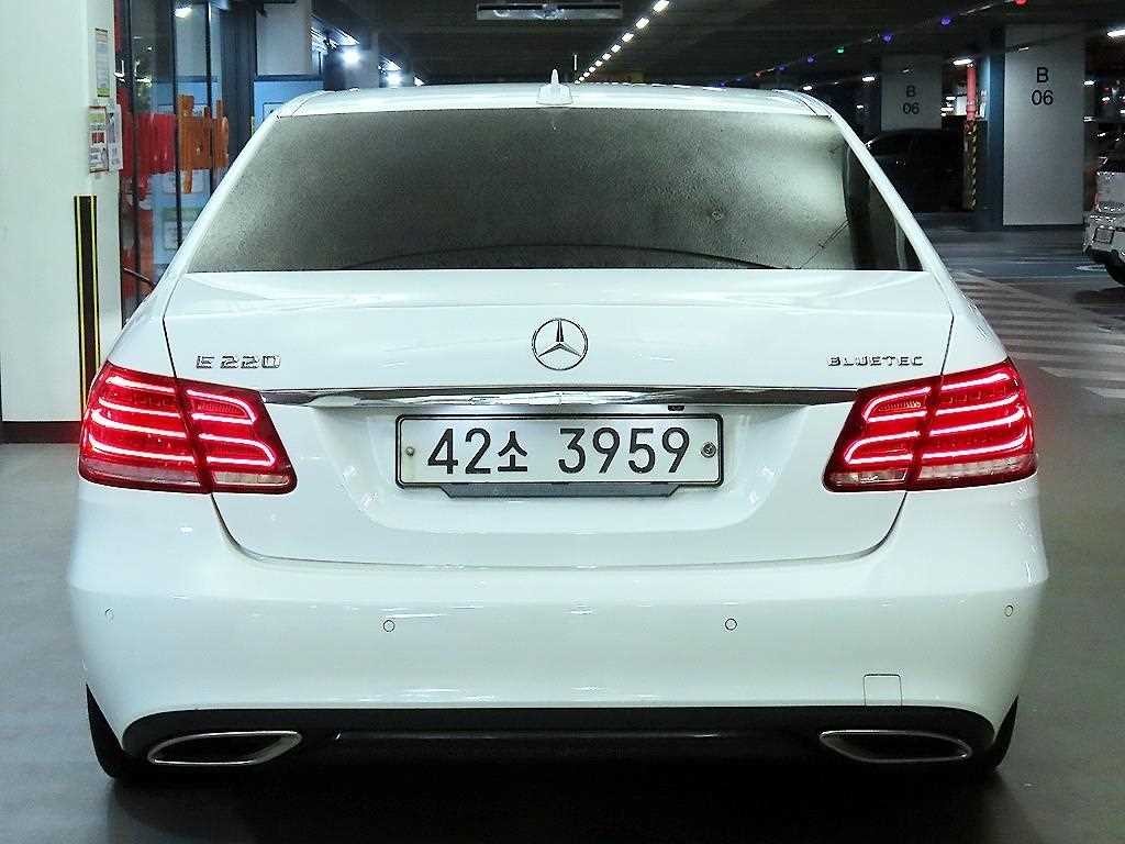 벤츠 E 클래스 E-클래스 W212 E220 블루텍 아방가르드 이미지 5