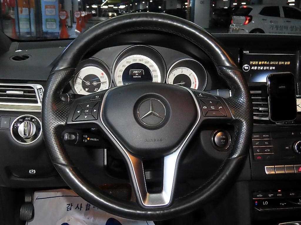 벤츠 E 클래스 E-클래스 W212 E220 블루텍 아방가르드 이미지 8