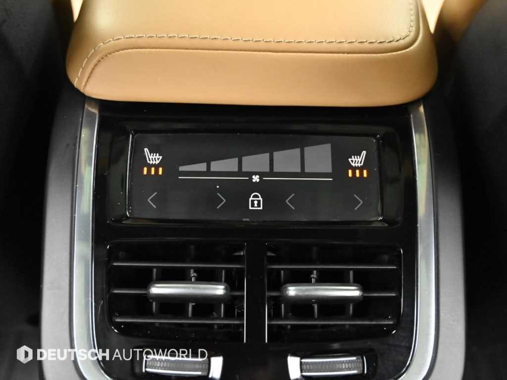 볼보 V60 V60 크로스 컨트리 2세대 2.0 B5 프로 AWD 이미지 16
