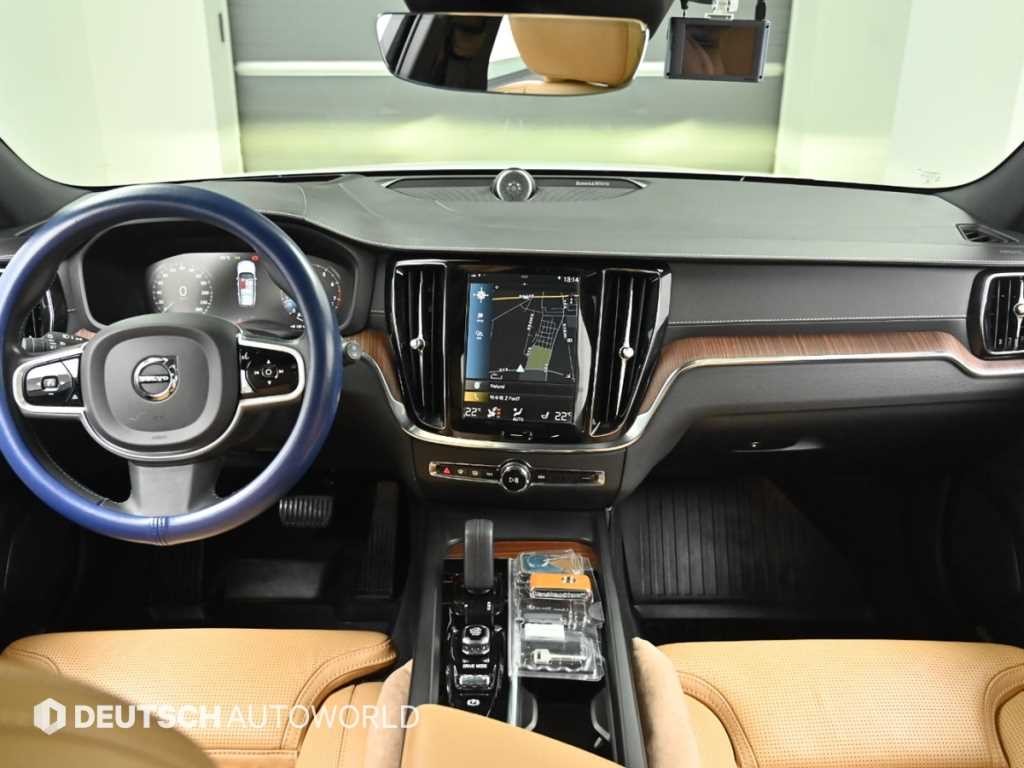 볼보 V60 V60 크로스 컨트리 2세대 2.0 B5 프로 AWD 이미지 7