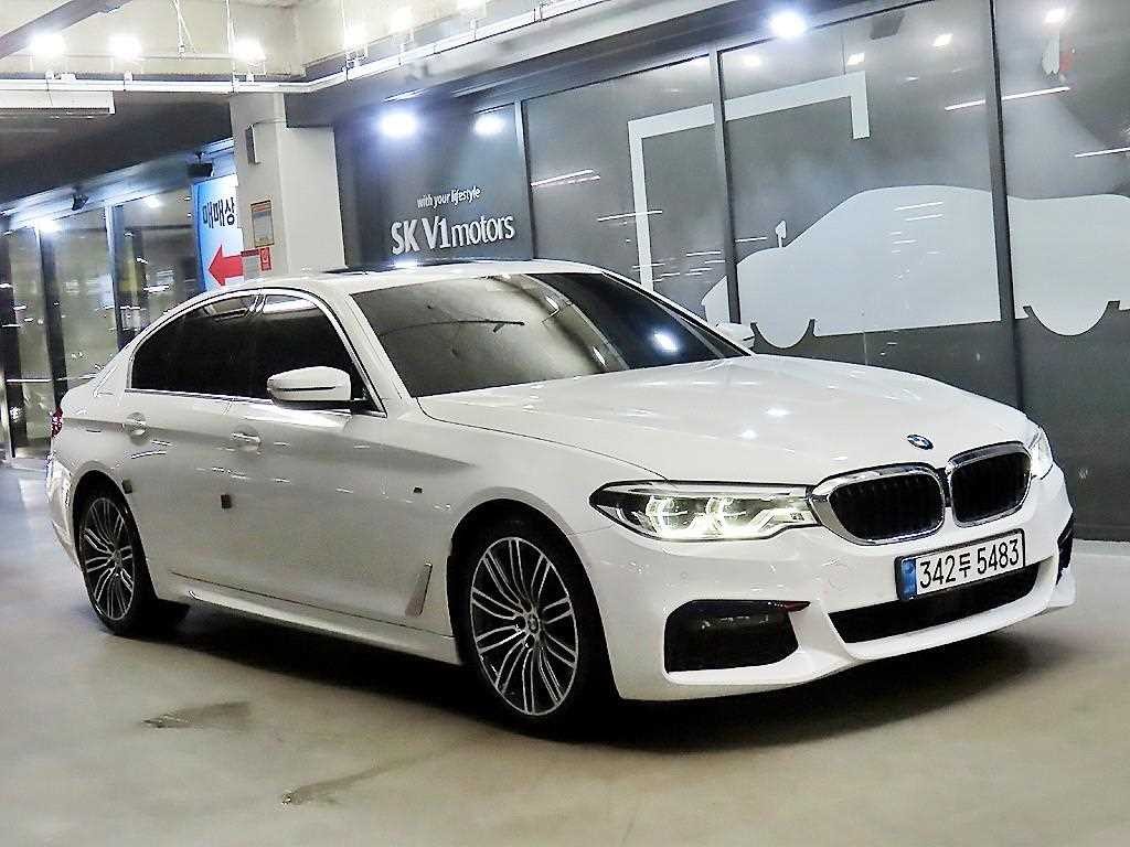 BMW 5시리즈 5시리즈 (G30) 530i M 스포츠 플러스 이미지 1