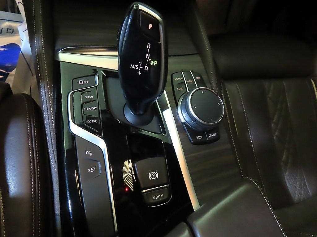 BMW 5시리즈 5시리즈 (G30) 530i M 스포츠 플러스 이미지 12