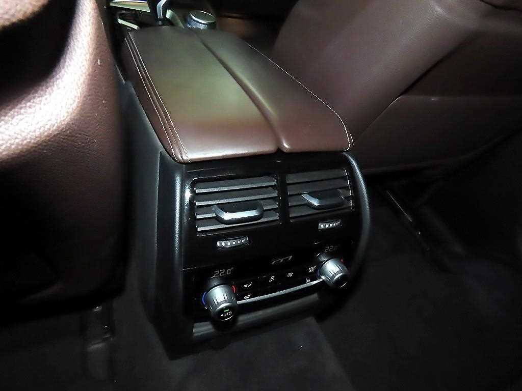 BMW 5시리즈 5시리즈 (G30) 530i M 스포츠 플러스 이미지 13