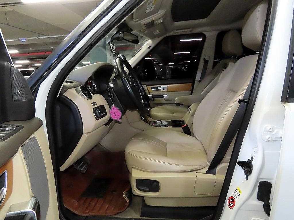 랜드로버 디스커버리 디스커버리4 3.0 SDV6 SE 이미지 6