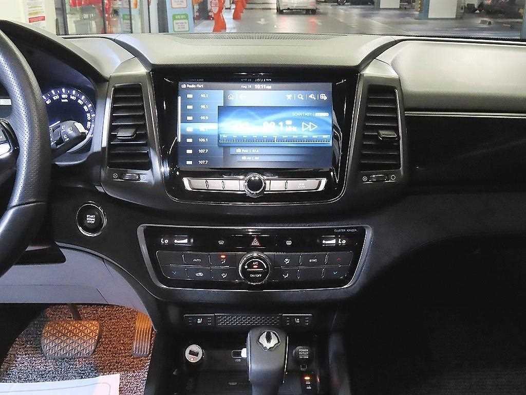 KG모빌리티(쌍용) 렉스턴 G4렉스턴 디젤 2.2 4WD 헤리티지 스페셜 이미지 14