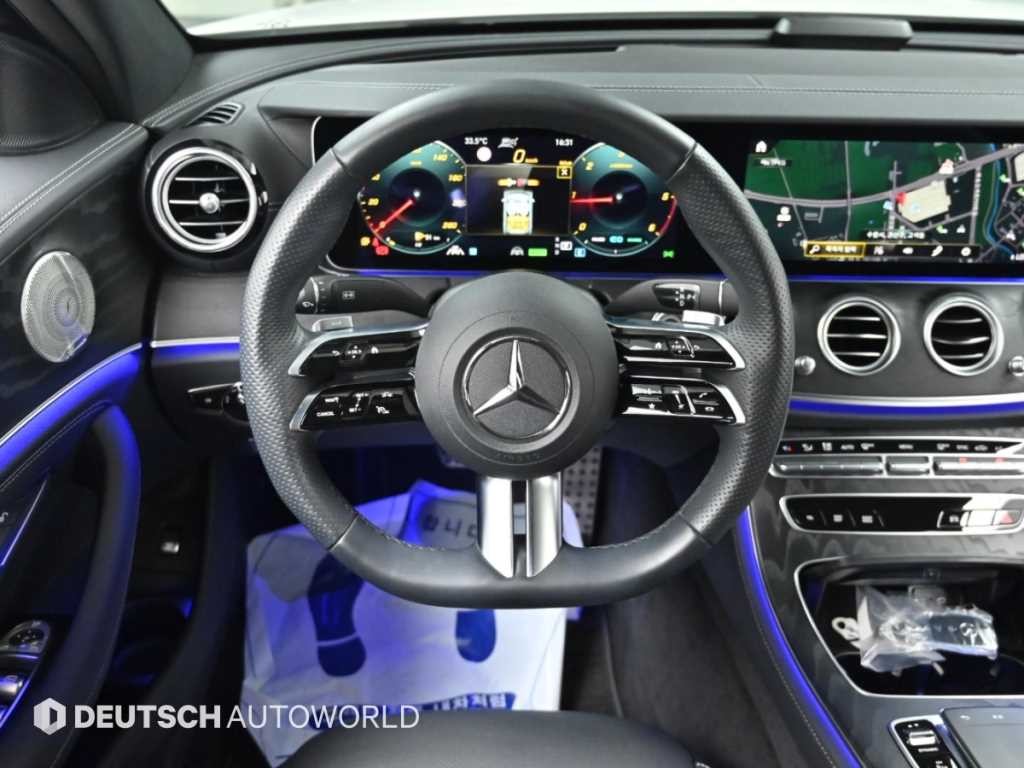 벤츠 E 클래스 E-클래스 W213 E220d 4MATIC AMG라인 이미지 13