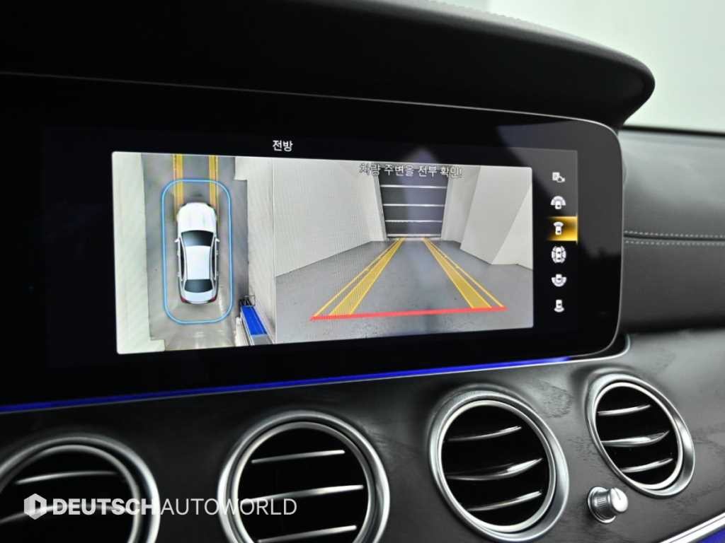 벤츠 E 클래스 E-클래스 W213 E220d 4MATIC AMG라인 이미지 15