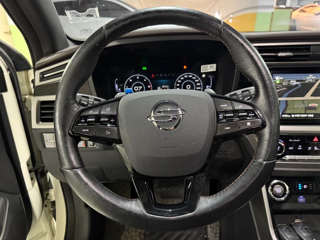 KG모빌리티(쌍용) 코란도 뷰티풀코란도 2WD 디젤 1.6 C7 이미지 10