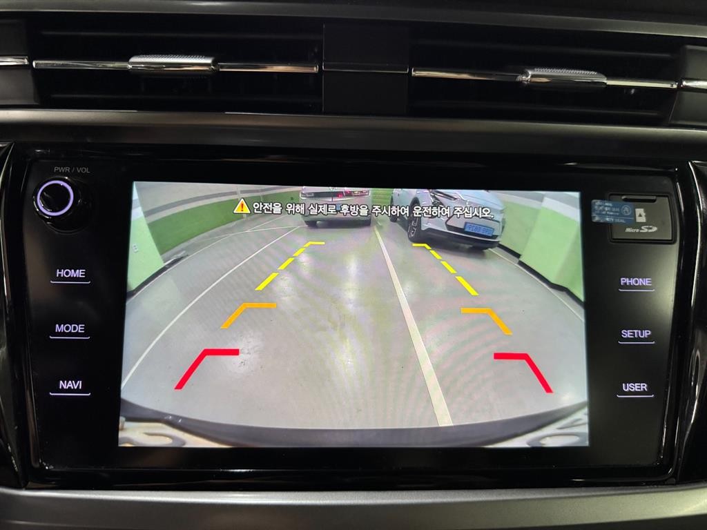 KG모빌리티(쌍용) 코란도 뷰티풀코란도 2WD 디젤 1.6 C7 이미지 12