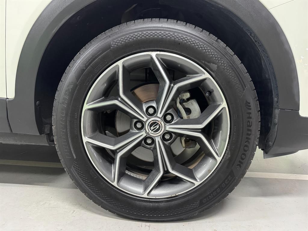 KG모빌리티(쌍용) 코란도 뷰티풀코란도 2WD 디젤 1.6 C7 이미지 18