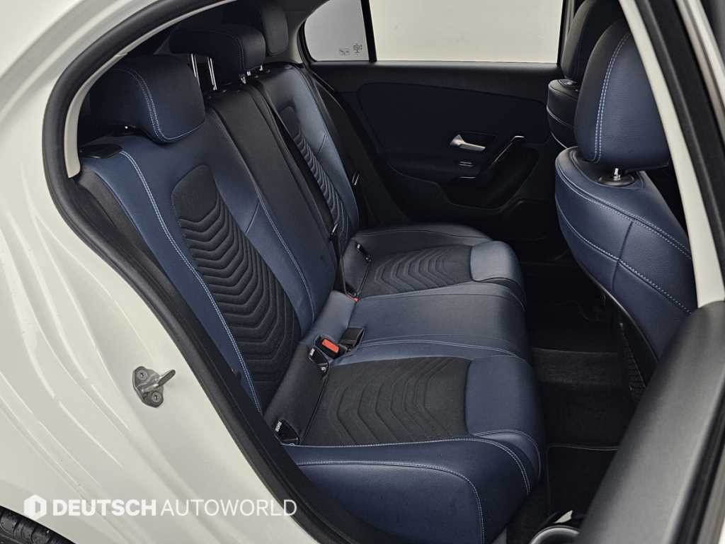 벤츠 A 클래스 A클래스 W177 A220 해치백 이미지 12