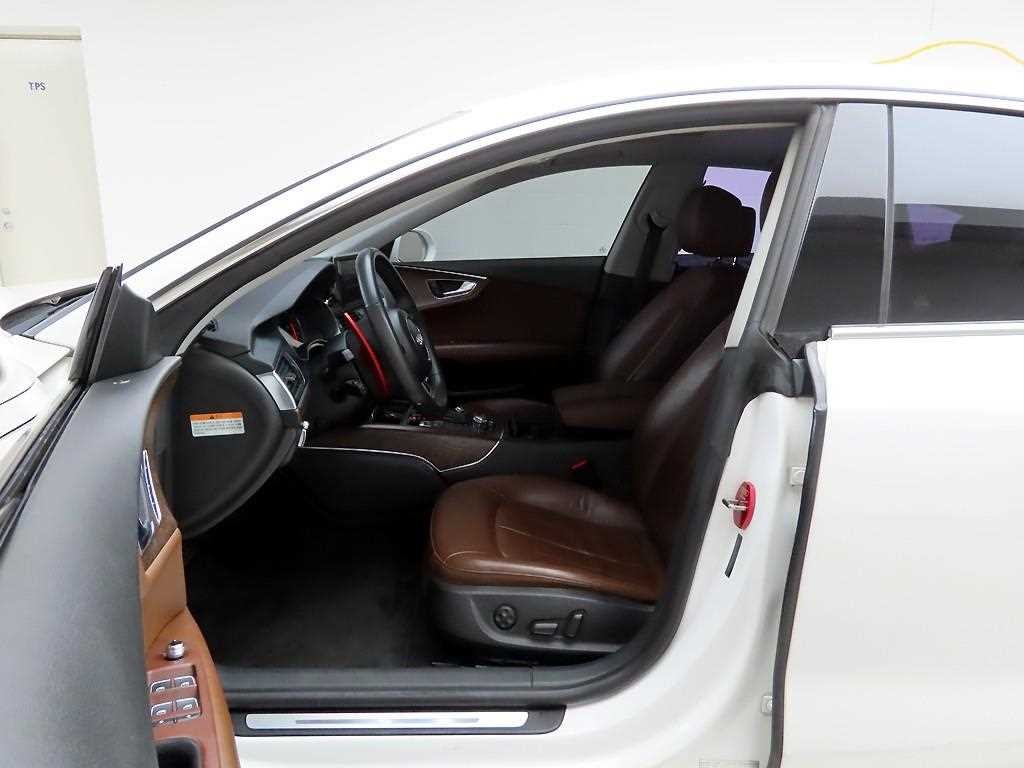 아우디 A7 3.0 TFSI 콰트로 다이나믹 이미지 12