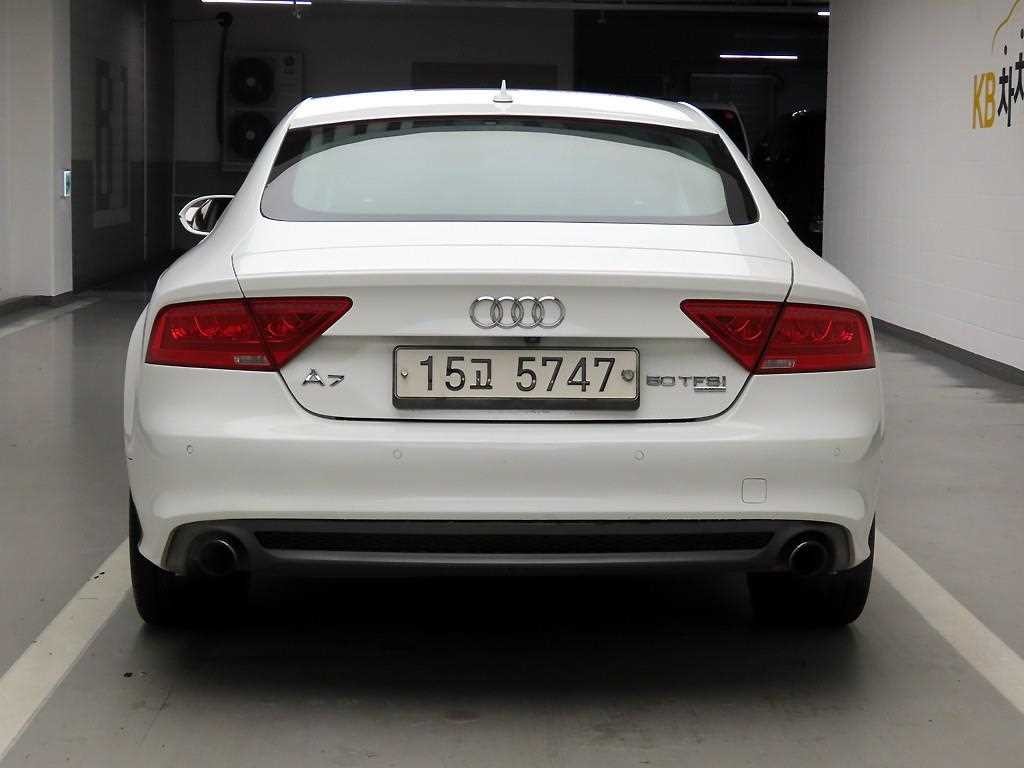 아우디 A7 3.0 TFSI 콰트로 다이나믹 이미지 3