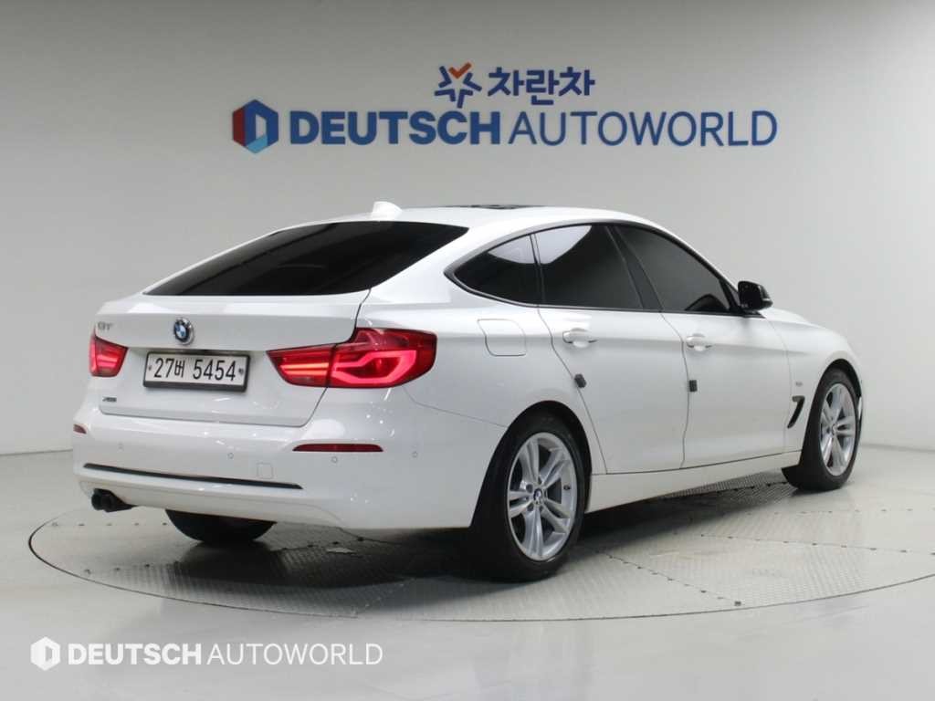 BMW 그란투리스모 3시리즈 GT (F34) GT 320D xDrive 스포트 이미지 2