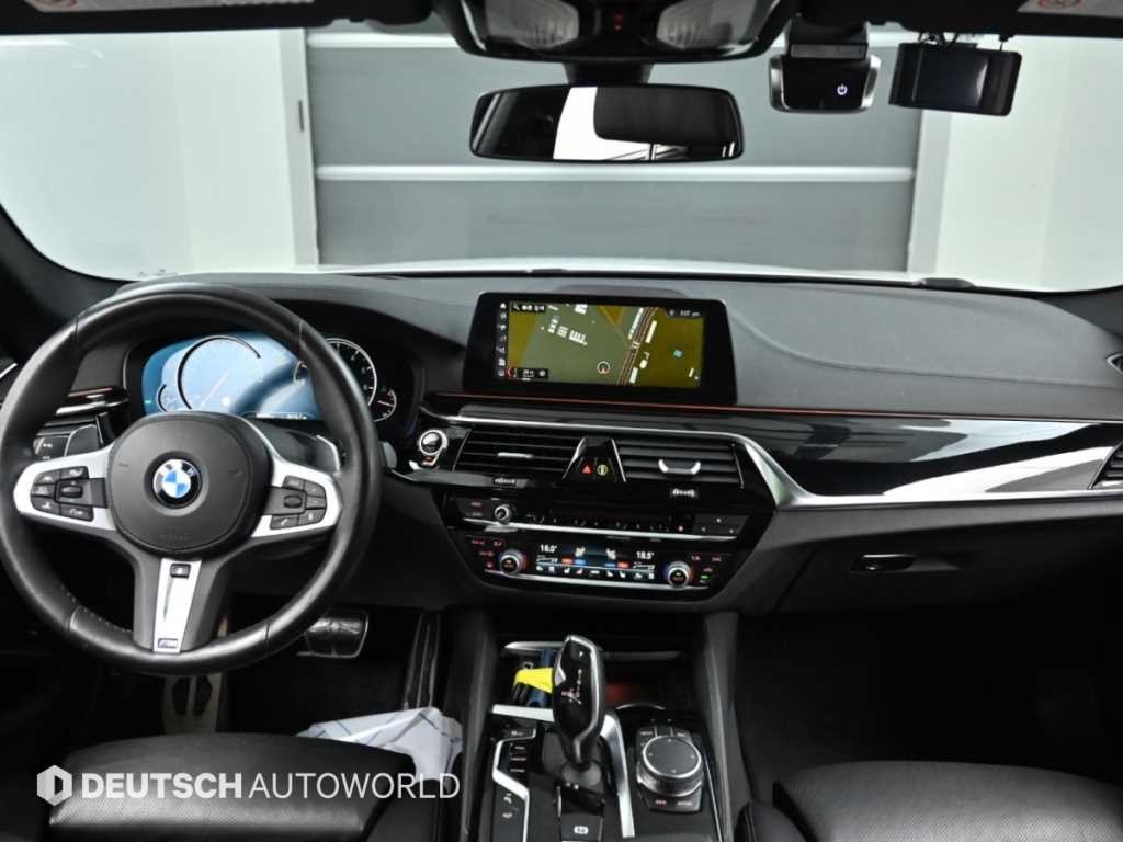 BMW 5시리즈 5시리즈 (G30) 530i xDrive M 스포츠 이미지 7