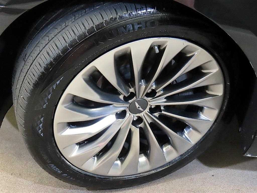 제네시스 EQ900 3.3 T-GDI AWD 프리미엄 럭셔리 이미지 20