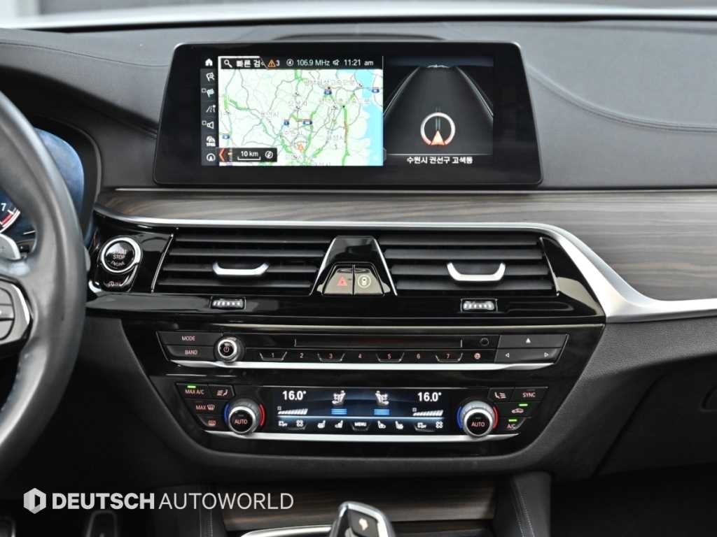 BMW 5시리즈 5시리즈 (G30) 530i xDrive M 스포츠 플러스 이미지 14