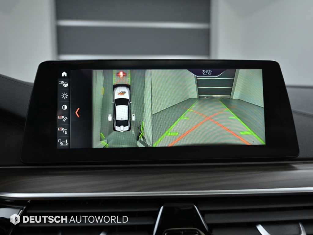 BMW 5시리즈 5시리즈 (G30) 530i xDrive M 스포츠 플러스 이미지 15