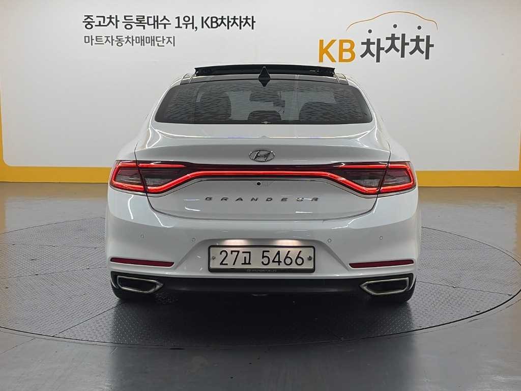 현대 그랜저 그랜저 IG 2.4 GDI 프리미엄 스페셜 이미지 3