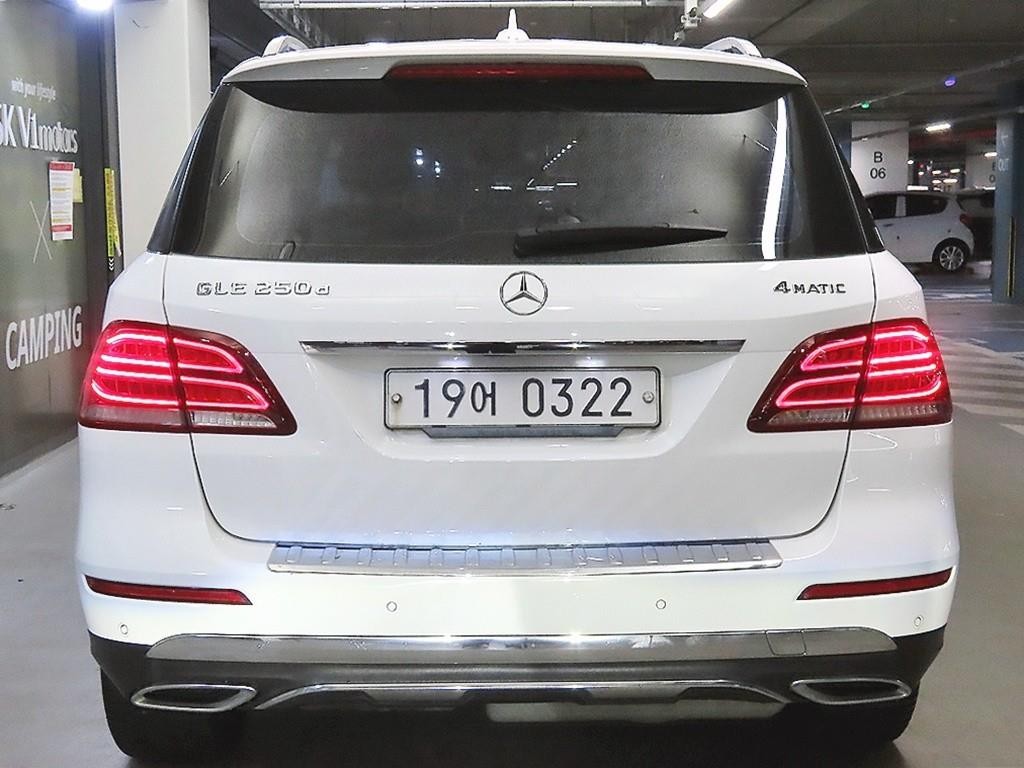 벤츠 GLE 클래스 GLE 클래스 W166 GLE 250 d 4MATIC 이미지 5