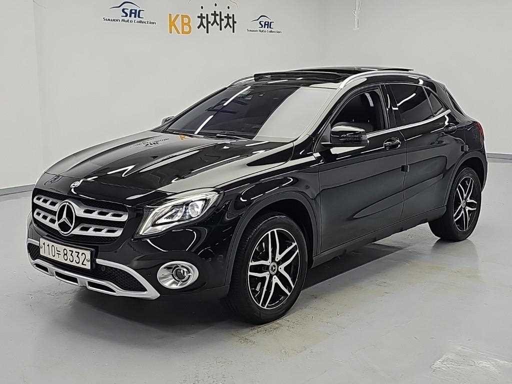 벤츠 GLA 클래스 GLA클래스 X156 GLA220 프리미엄 이미지 1