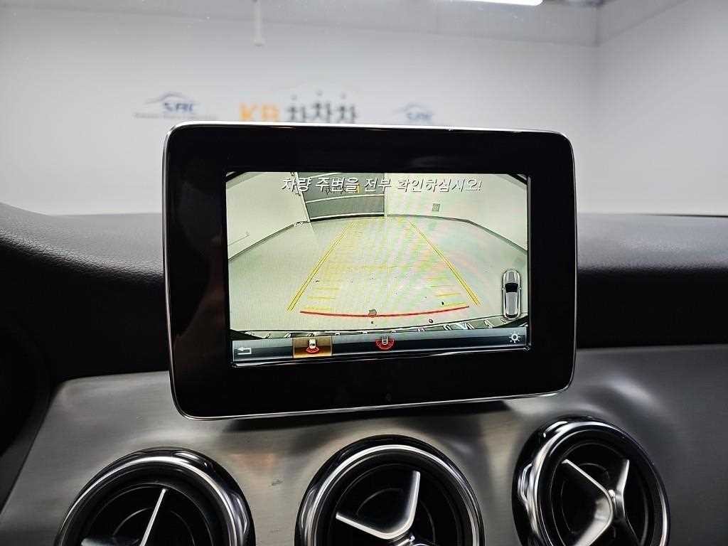 벤츠 GLA 클래스 GLA클래스 X156 GLA220 프리미엄 이미지 12