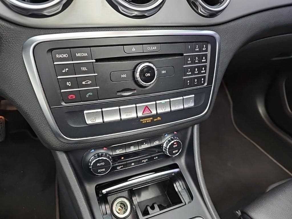 벤츠 GLA 클래스 GLA클래스 X156 GLA220 프리미엄 이미지 8