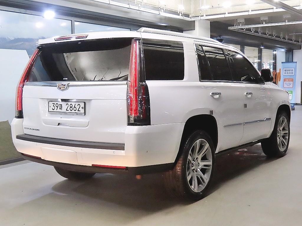 캐딜락 에스컬레이드 6.2 V8 ESV 이미지 4