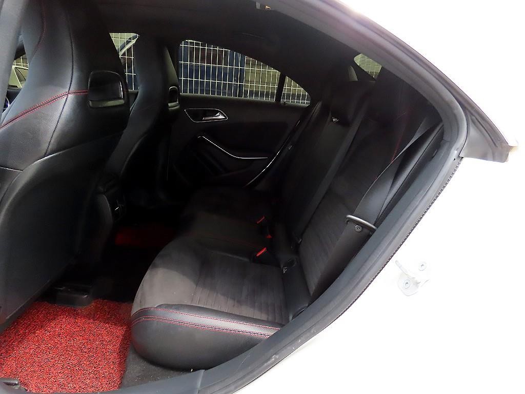 벤츠 CLA 클래스 CLA클래스 CLA 220 AMG LINE 이미지 6