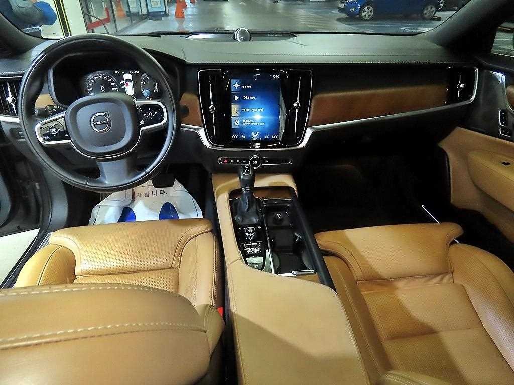 볼보 S90 T5 인스크립션 이미지 10