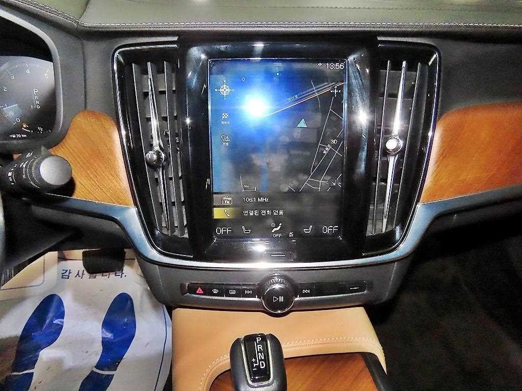 볼보 S90 T5 인스크립션 이미지 11
