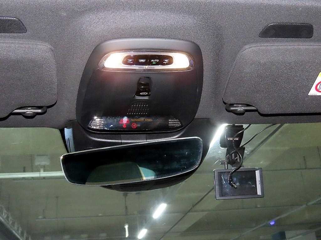 볼보 S90 T5 인스크립션 이미지 16