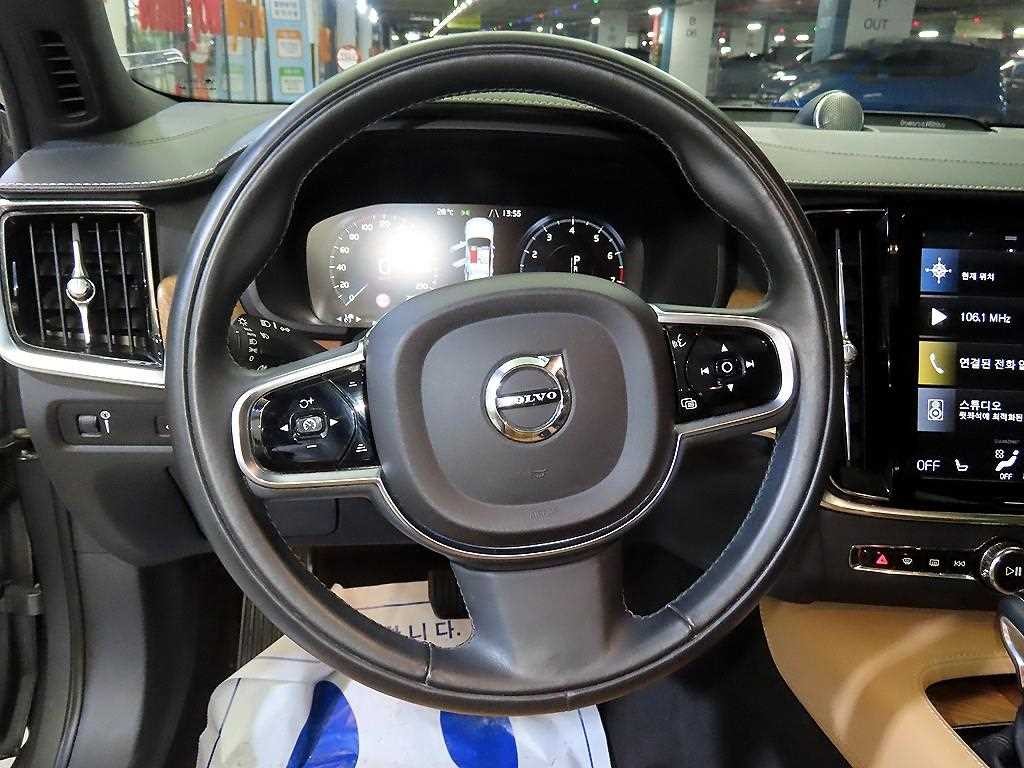 볼보 S90 T5 인스크립션 이미지 8
