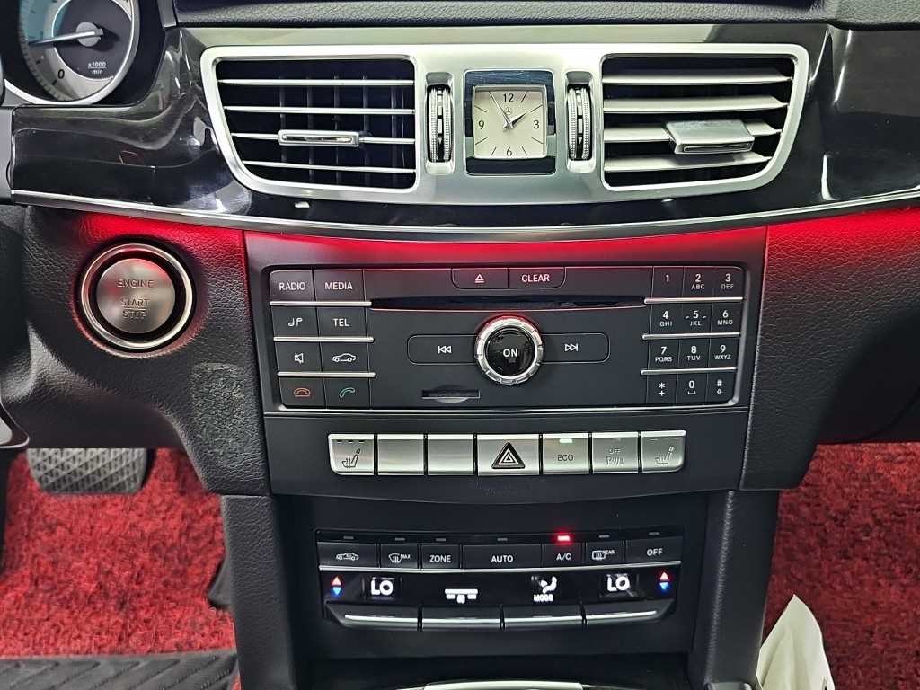 벤츠 E 클래스 E-클래스 W212 E220 블루텍 아방가르드 스포츠 이미지 10
