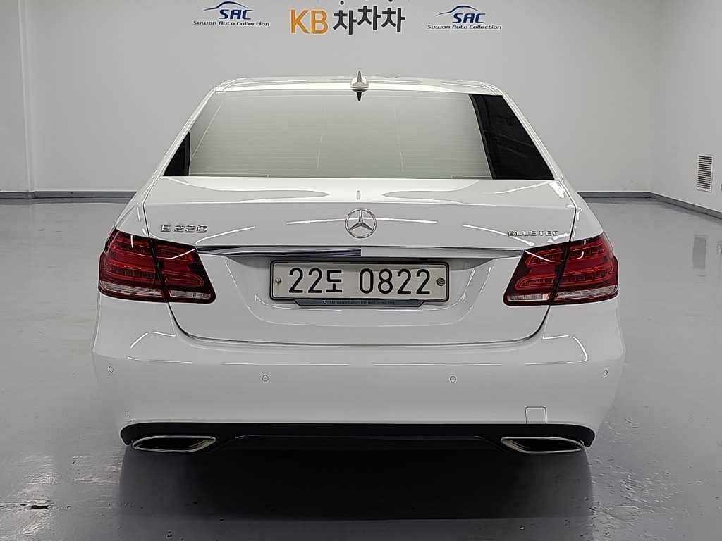 벤츠 E 클래스 E-클래스 W212 E220 블루텍 아방가르드 스포츠 이미지 3
