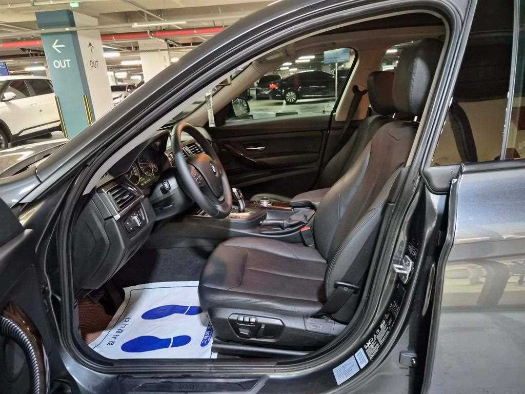 BMW 그란투리스모 3시리즈 GT (F34) GT 320D xDrive 이미지 6