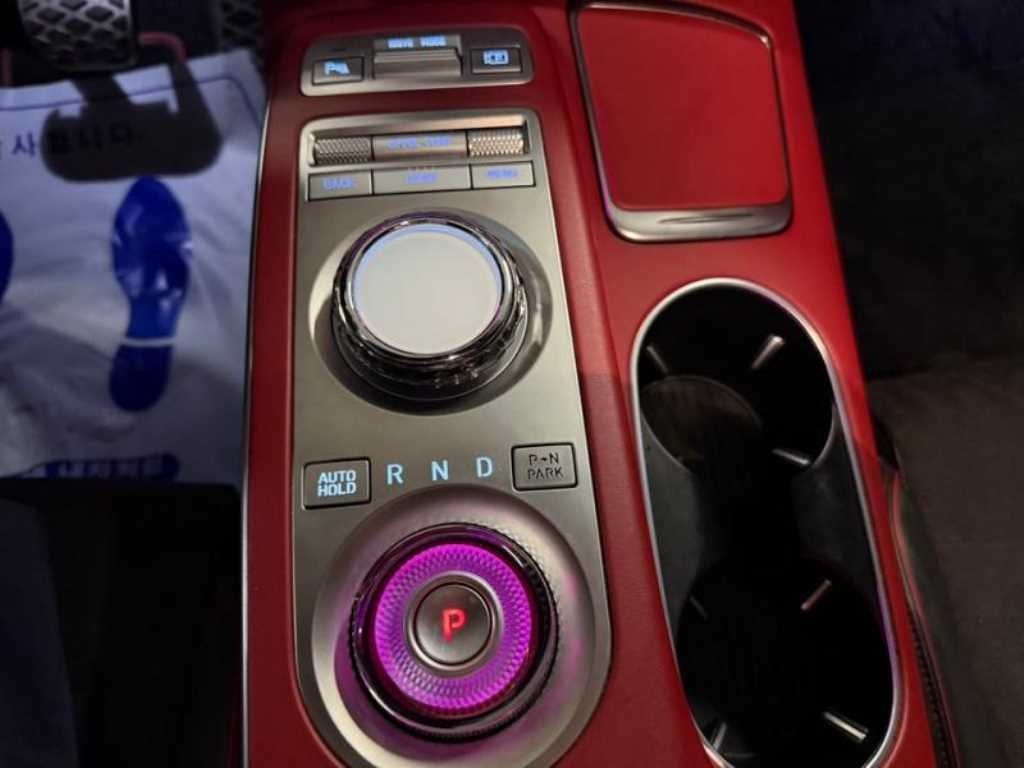 제네시스 GV70 2.5T 가솔린 2WD 스포츠 이미지 12