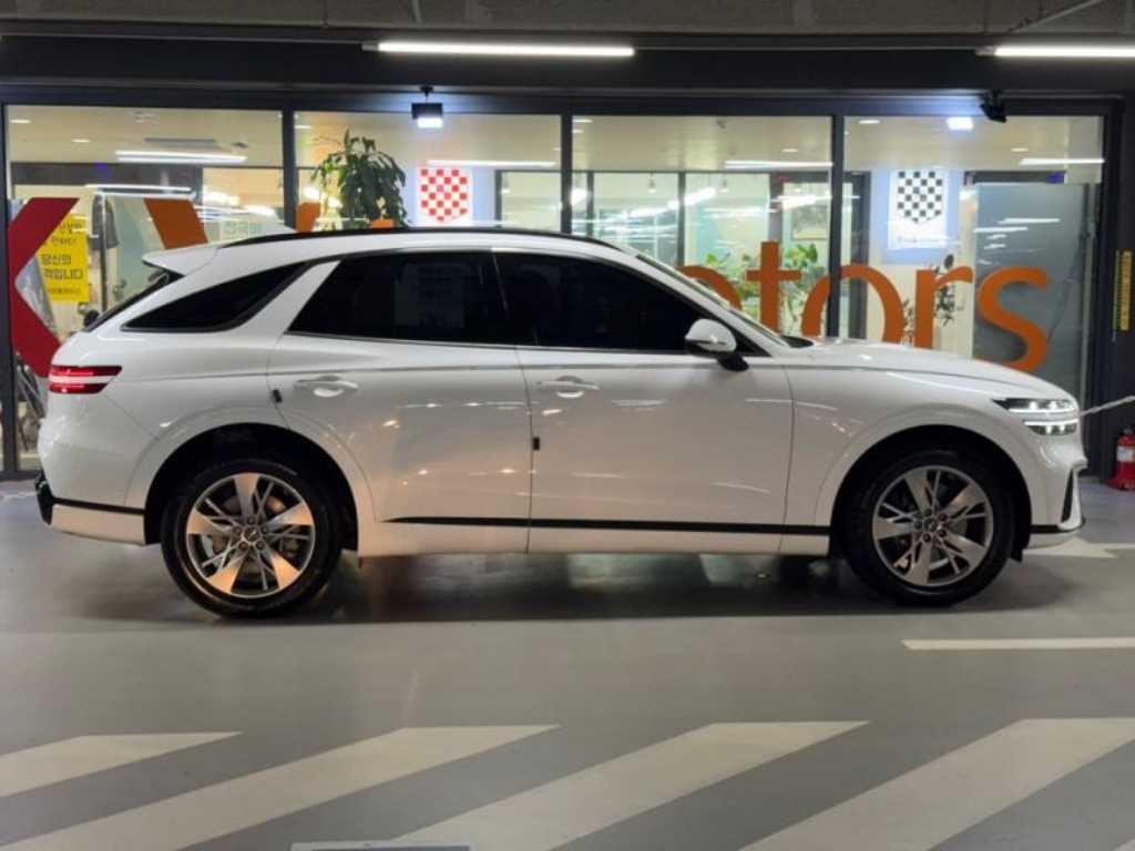 제네시스 GV70 2.5T 가솔린 2WD 스포츠 이미지 3