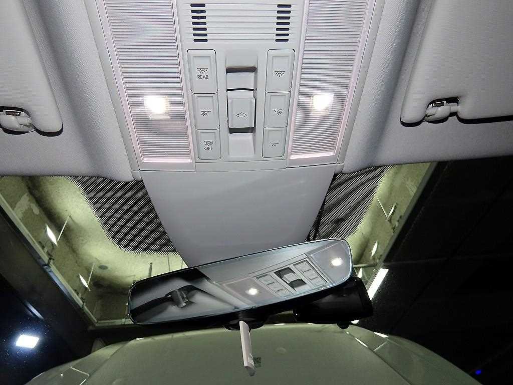 폭스바겐 아테온 2.0 TDI 엘레강스 프레스티지 이미지 15