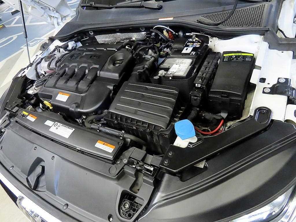 폭스바겐 아테온 2.0 TDI 엘레강스 프레스티지 이미지 19