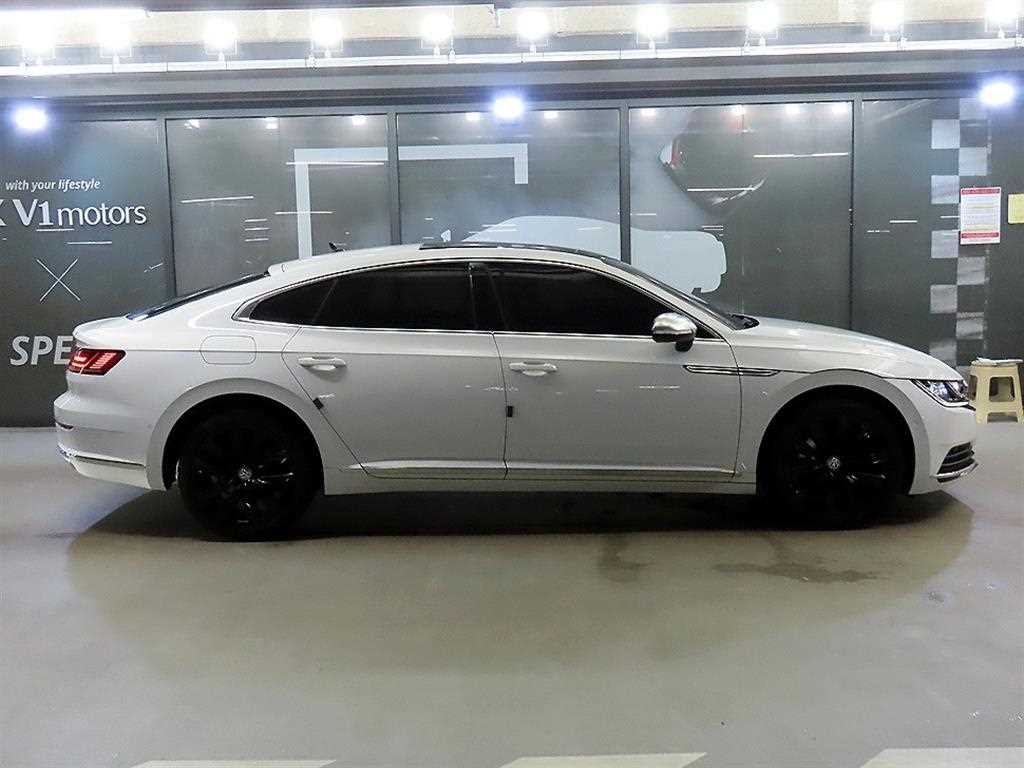 폭스바겐 아테온 2.0 TDI 엘레강스 프레스티지 이미지 3