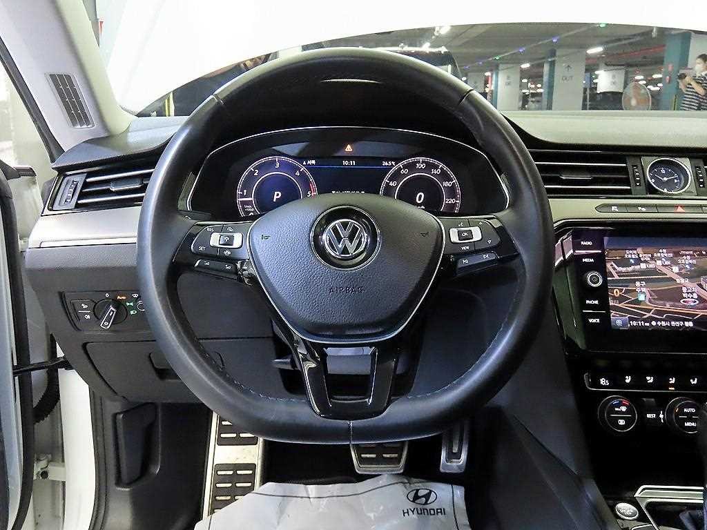 폭스바겐 아테온 2.0 TDI 엘레강스 프레스티지 이미지 8